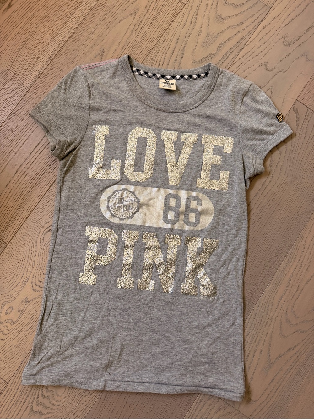 Y2K PINK Victoria's Secret Gray 'LOVE PINK 86' Short Sleeve Tee